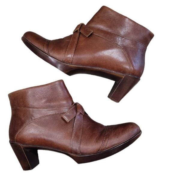 Naot Chestnut Leather Ankle Boots - Picture 4 of 12
